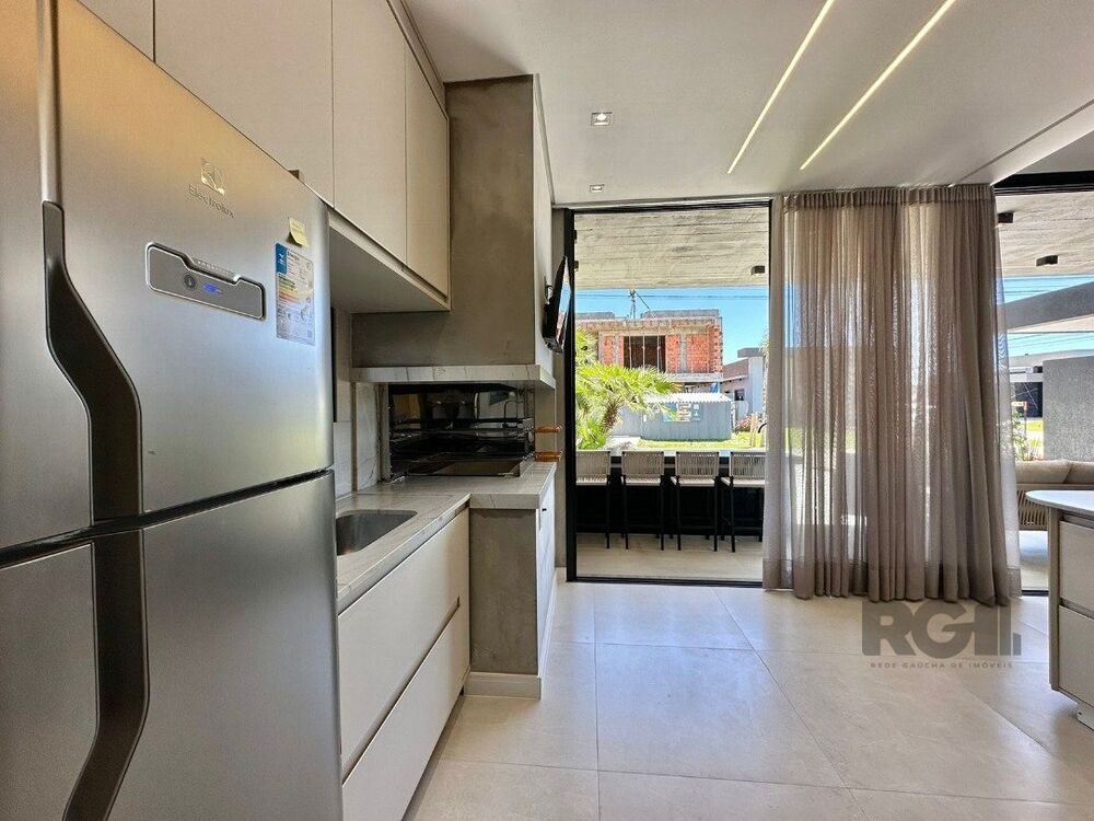 Casa de Condomínio à venda com 4 quartos, 199m² - Foto 4