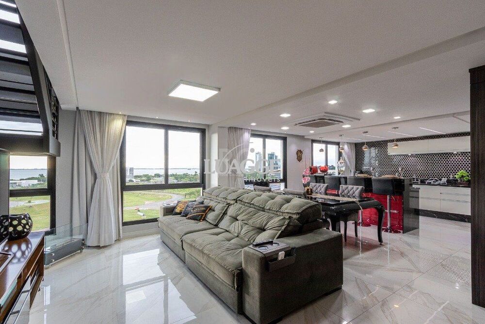 Apartamento à venda com 3 quartos, 129m² - Foto 1