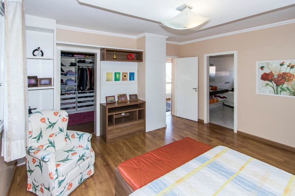 Casa à venda com 4 quartos, 392m² - Foto 4