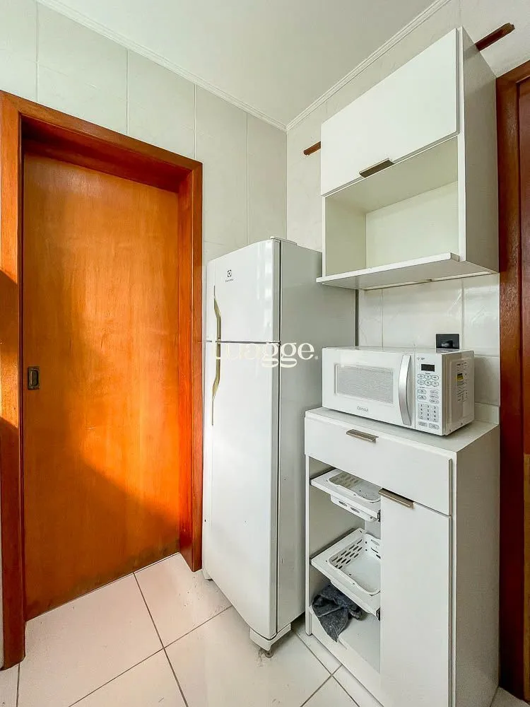 Casa, 5 quartos, 131 m² - Foto 2