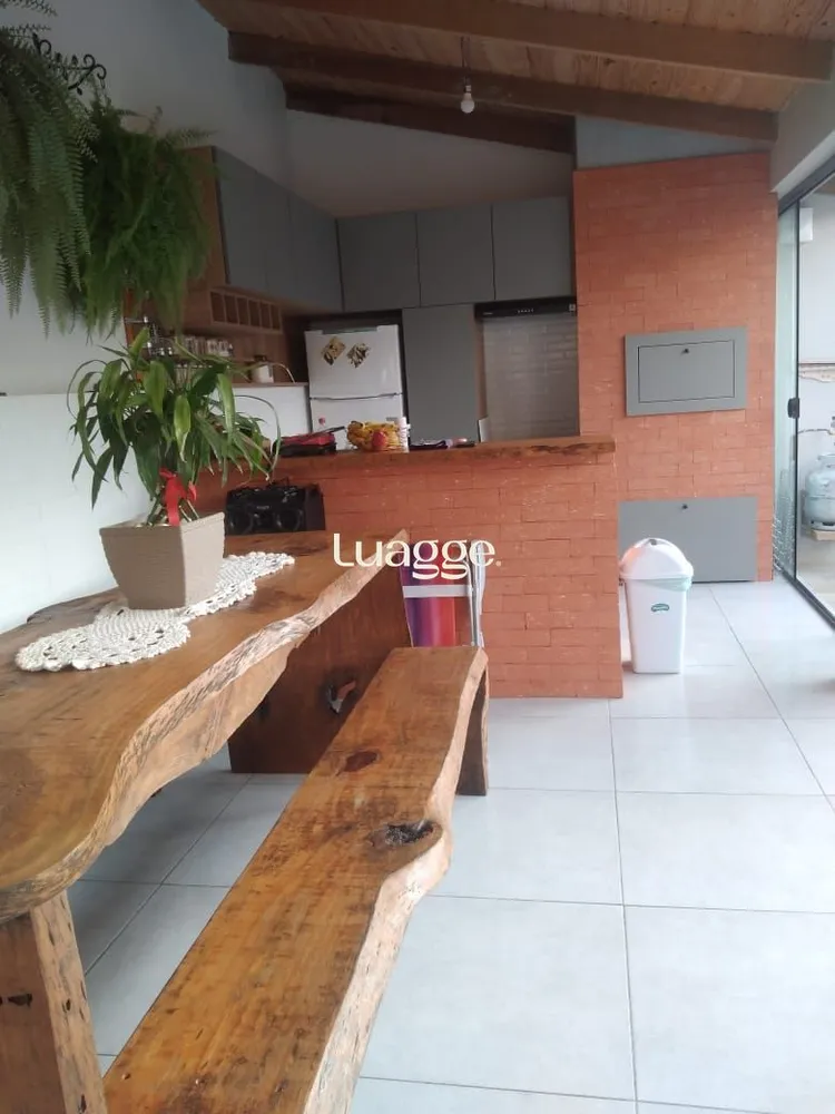 Casa, 3 quartos, 65 m² - Foto 2