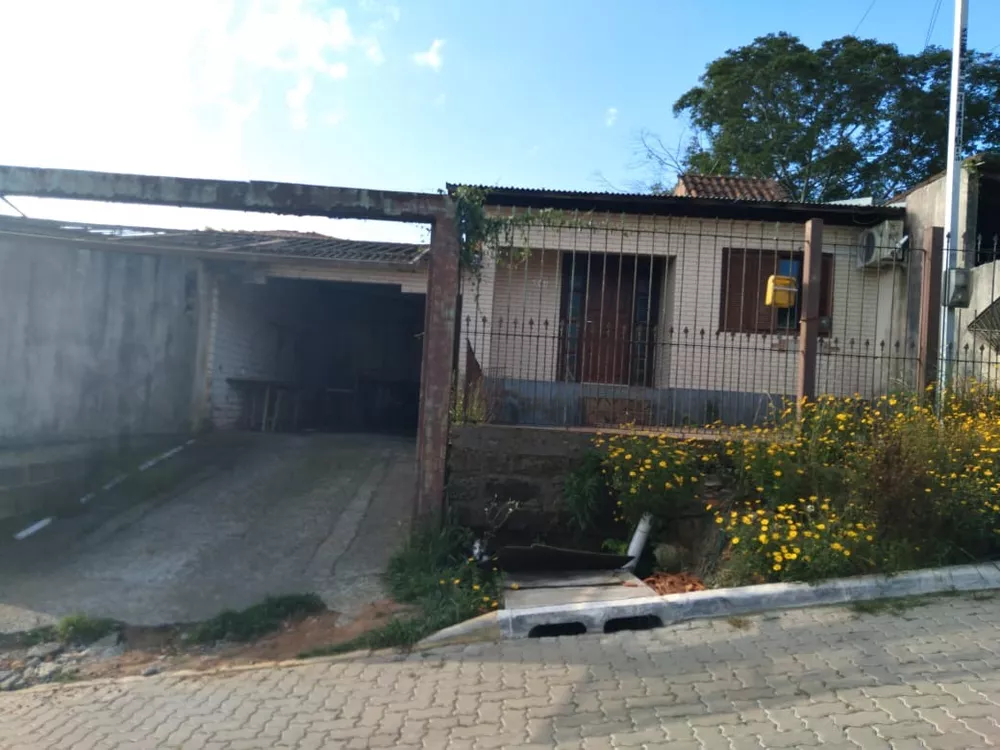 Casa à venda com 2 quartos, 201m² - Foto 1