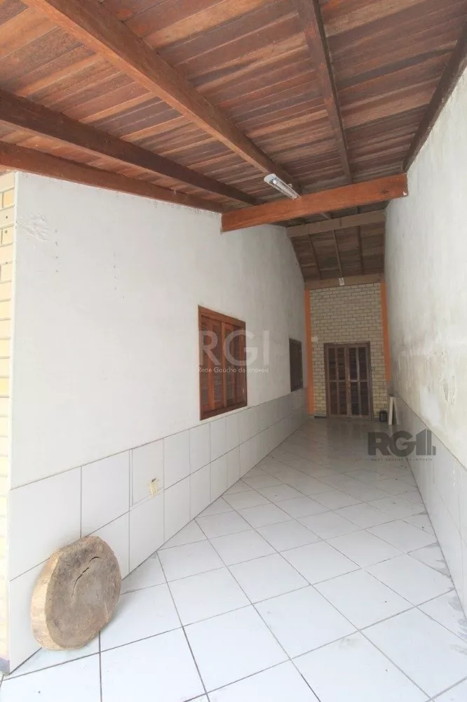 Casa à venda com 3 quartos, 150m² - Foto 2