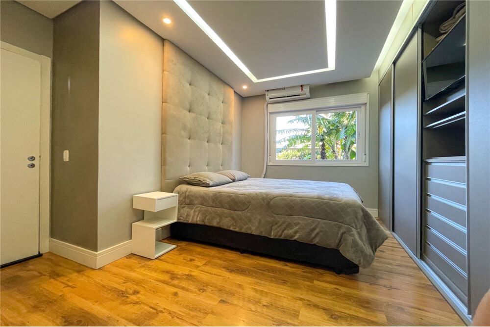 Apartamento à venda com 3 quartos, 165m² - Foto 3