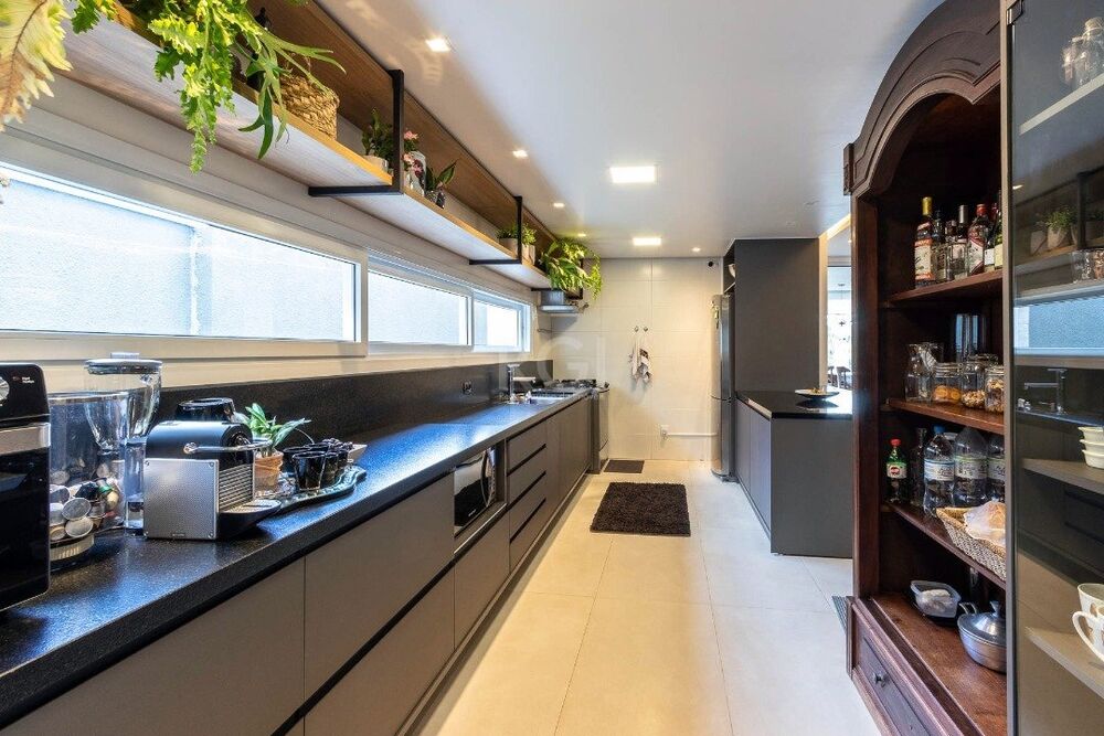 Casa de Condomínio à venda com 4 quartos, 338m² - Foto 3