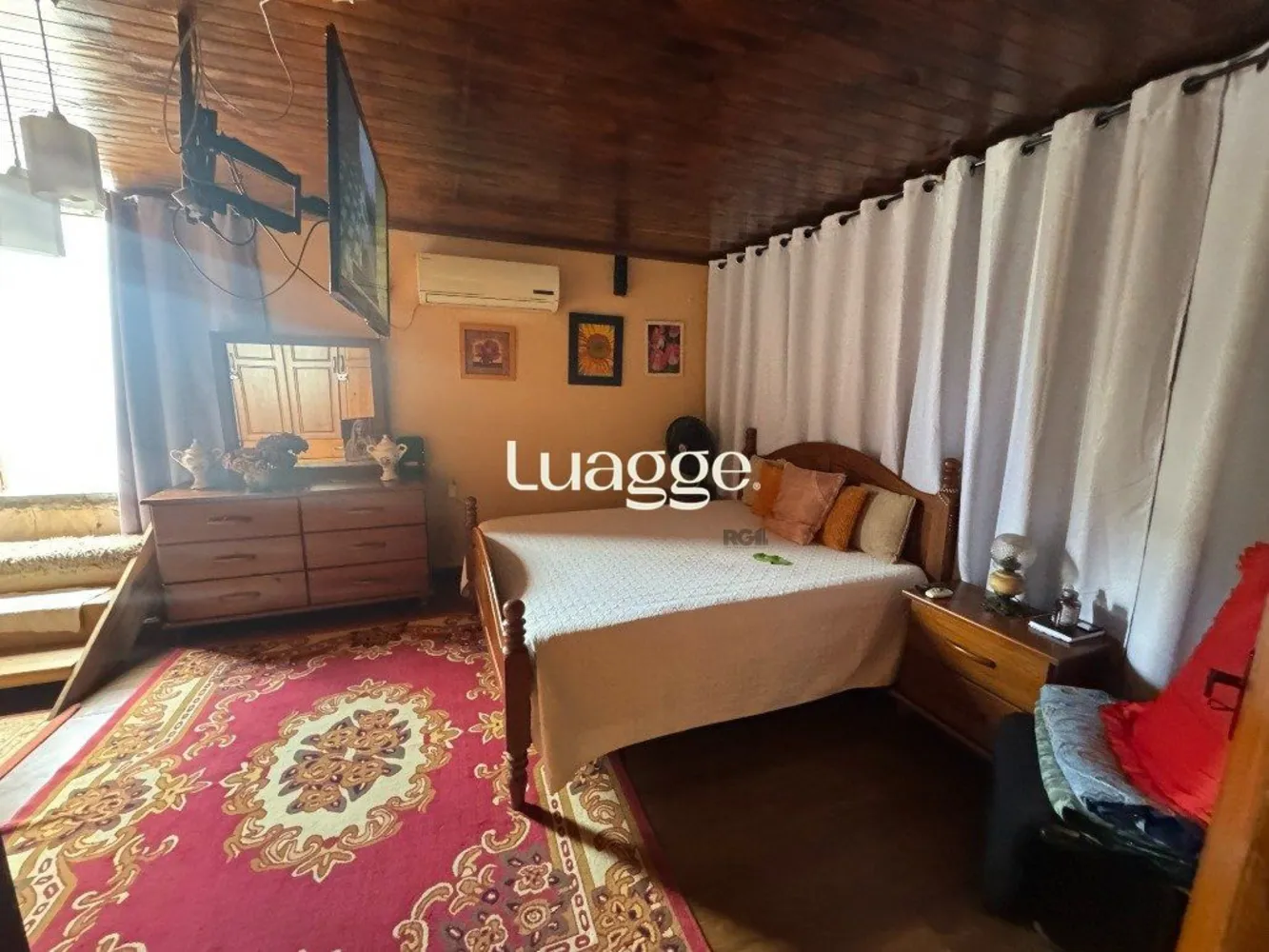 Casa, 3 quartos, 216 m² - Foto 2