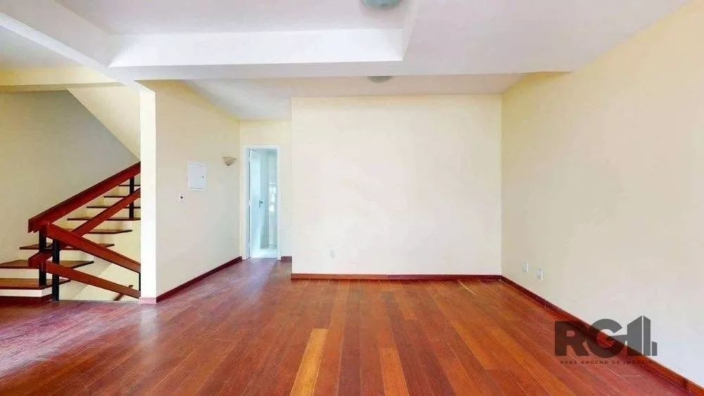 Casa de Condomínio à venda com 3 quartos, 221m² - Foto 5