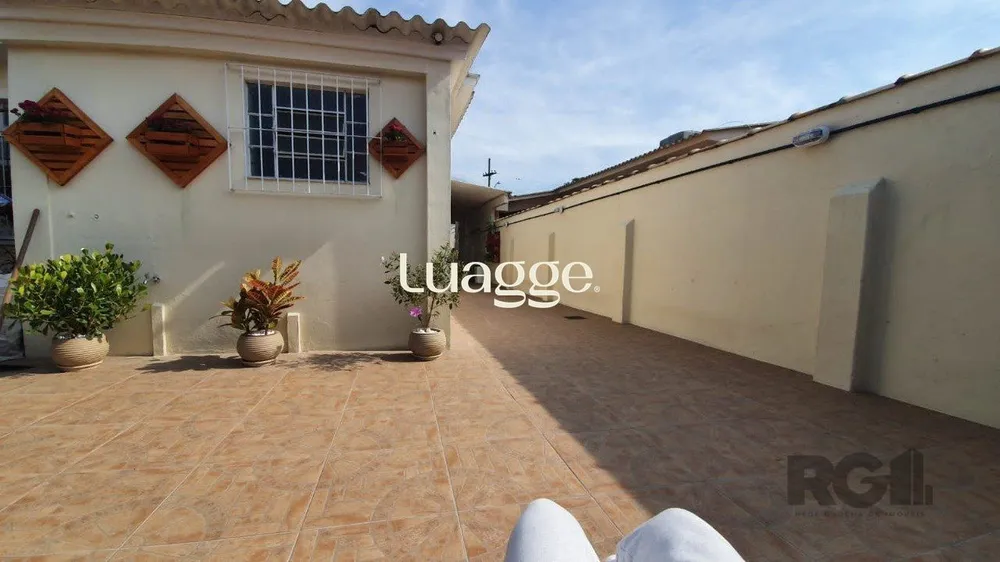 Casa, 3 quartos, 211 m² - Foto 1