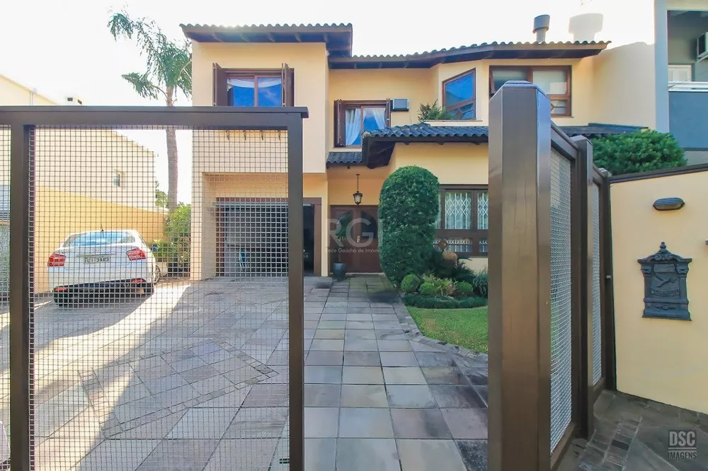 Casa à venda com 4 quartos, 378m² - Foto 2