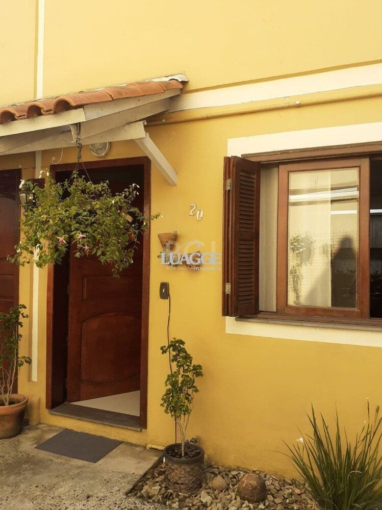 Casa de Condomínio à venda com 3 quartos, 56m² - Foto 1