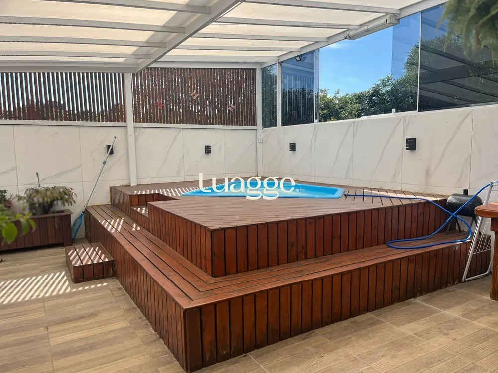 Casa, 3 quartos, 198 m² - Foto 1
