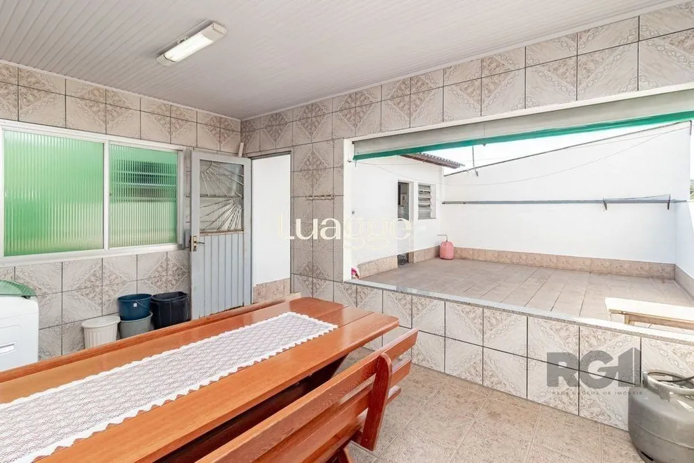Casa, 2 quartos, 230 m² - Foto 1