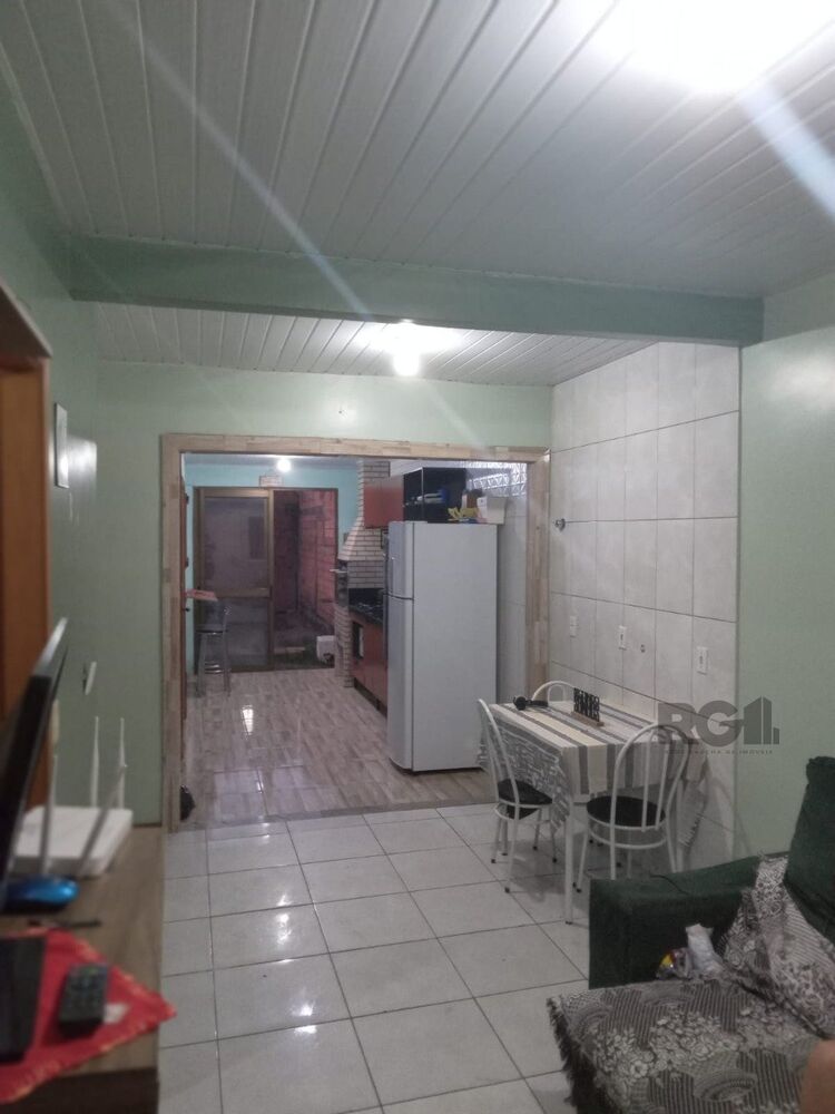 Casa à venda com 2 quartos, 64m² - Foto 2