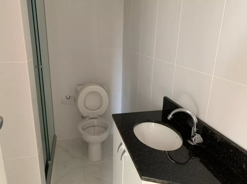 Apartamento à venda com 2 quartos, 66m² - Foto 3