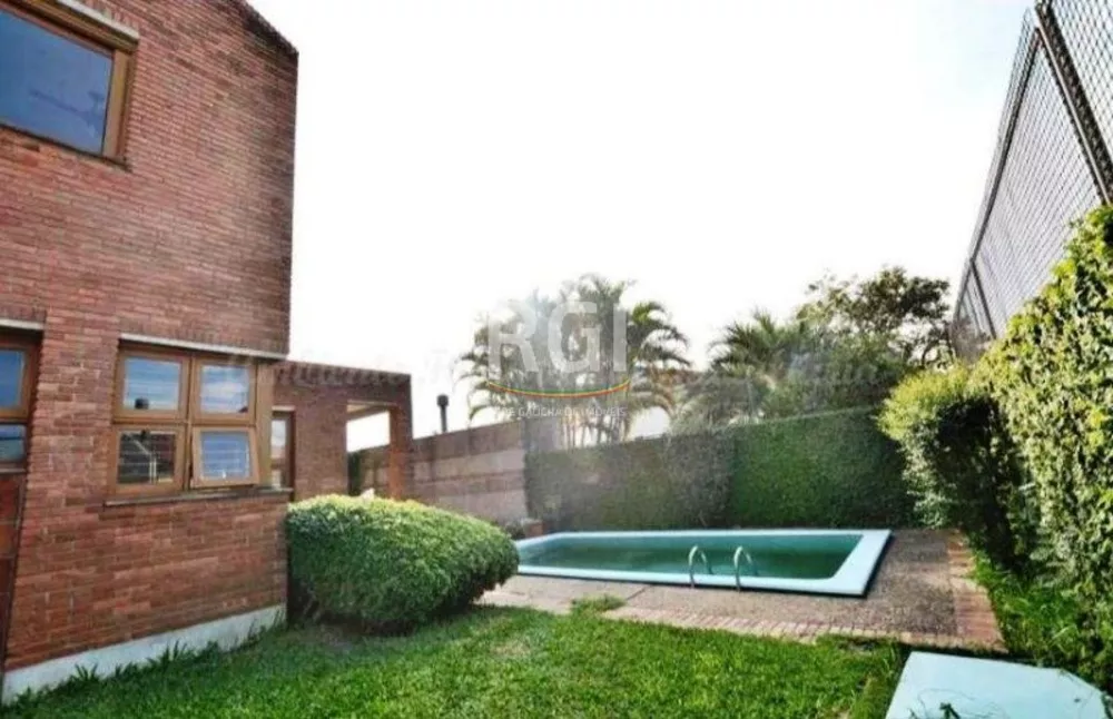 Casa à venda com 3 quartos, 277m² - Foto 3