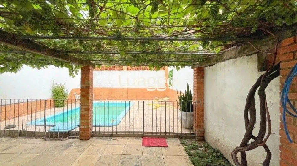Casa, 3 quartos, 240 m² - Foto 2