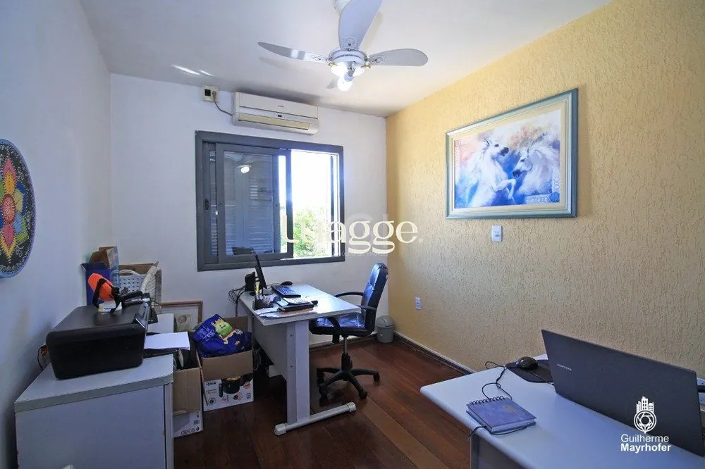 Casa, 3 quartos, 226 m² - Foto 1