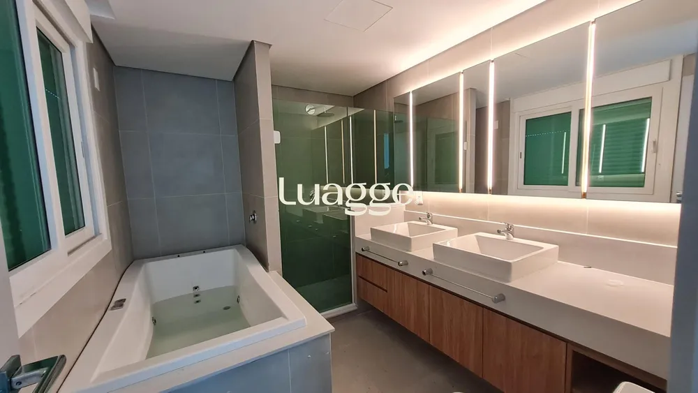 Apartamento, 3 quartos, 174 m² - Foto 2