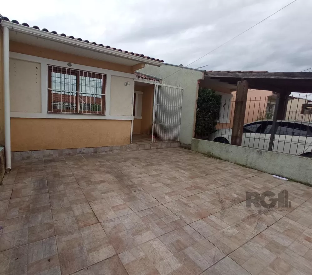 Casa à venda com 2 quartos, 55m² - Foto 1