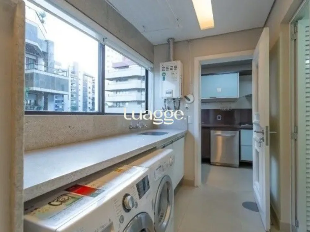 Apartamento, 3 quartos, 222 m² - Foto 1