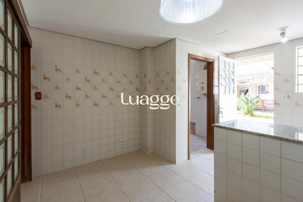 Casa, 3 quartos, 254 m² - Foto 1