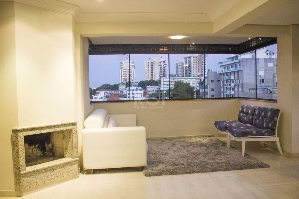 Apartamento à venda com 3 quartos, 147m² - Foto 1