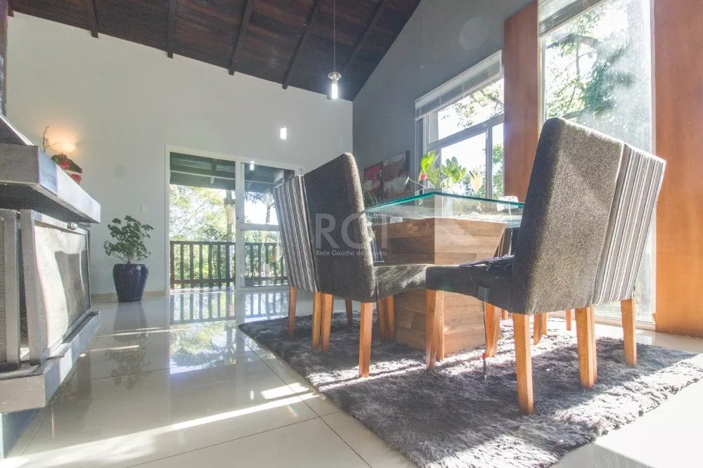 Casa de Condomínio à venda com 3 quartos, 360m² - Foto 6