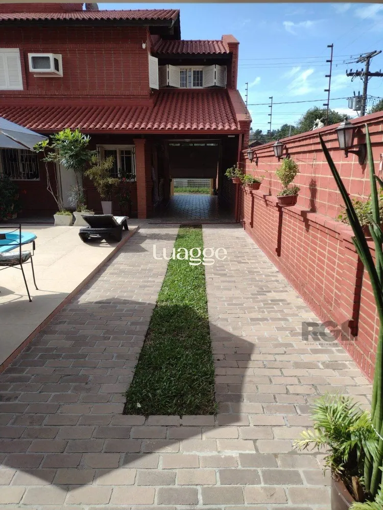 Sobrado, 4 quartos, 391 m² - Foto 1