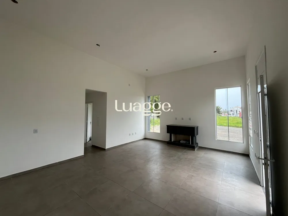 Casa, 3 quartos, 91 m² - Foto 2