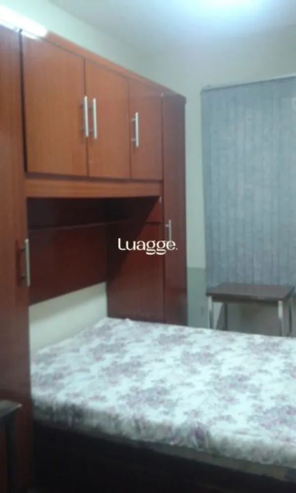 Casa, 4 quartos, 244 m² - Foto 1