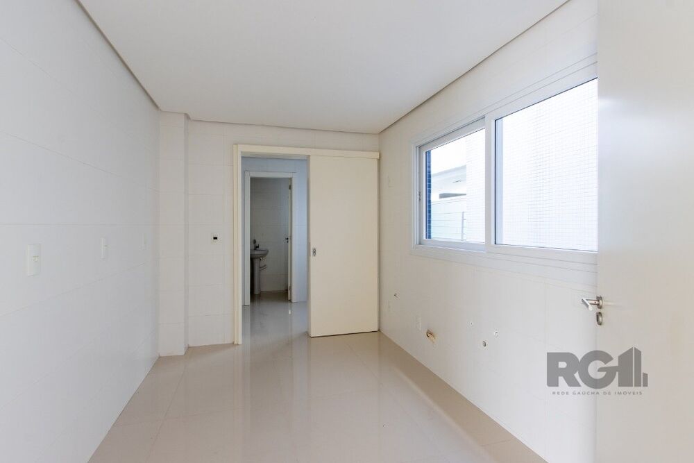Apartamento à venda com 3 quartos, 190m² - Foto 3