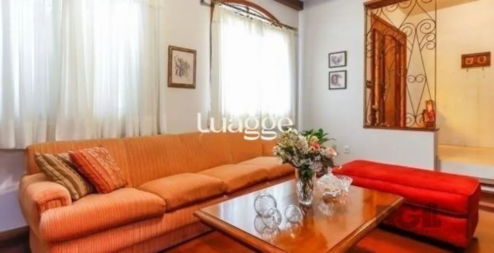 Casa, 4 quartos, 231 m² - Foto 1