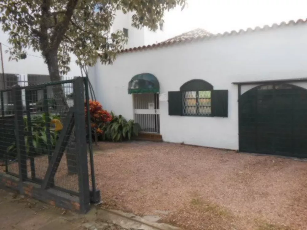 Casa à venda com 2 quartos, 60m² - Foto 4