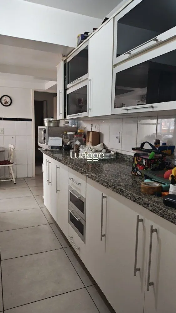 Casa, 4 quartos, 253 m² - Foto 3