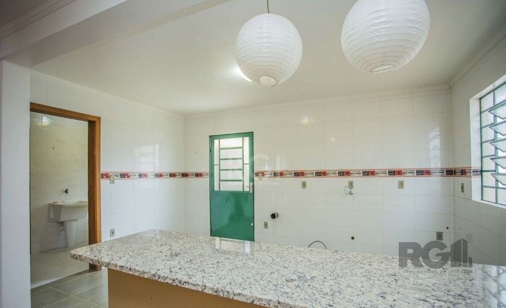 Casa à venda com 3 quartos, 189m² - Foto 4
