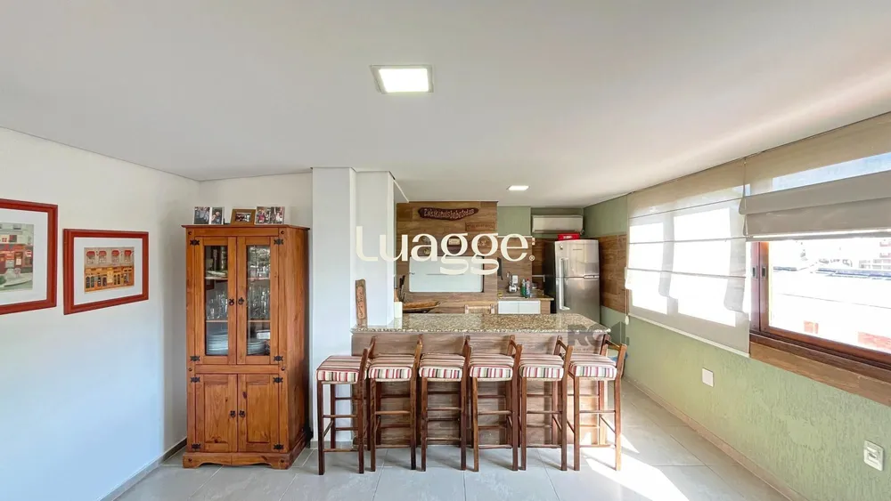 Cobertura, 3 quartos, 221 m² - Foto 4