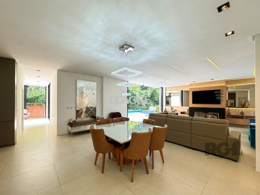 Casa de Condomínio à venda com 4 quartos, 342m² - Foto 4