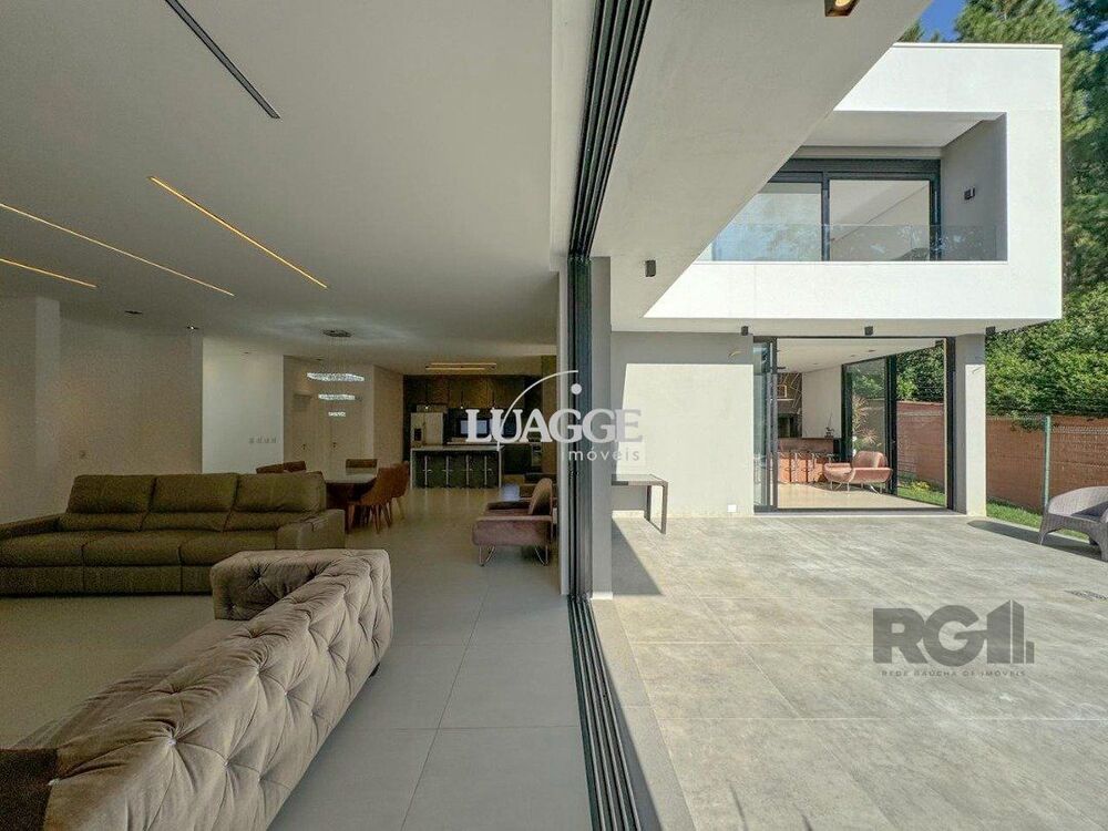 Casa de Condomínio à venda com 4 quartos, 342m² - Foto 2