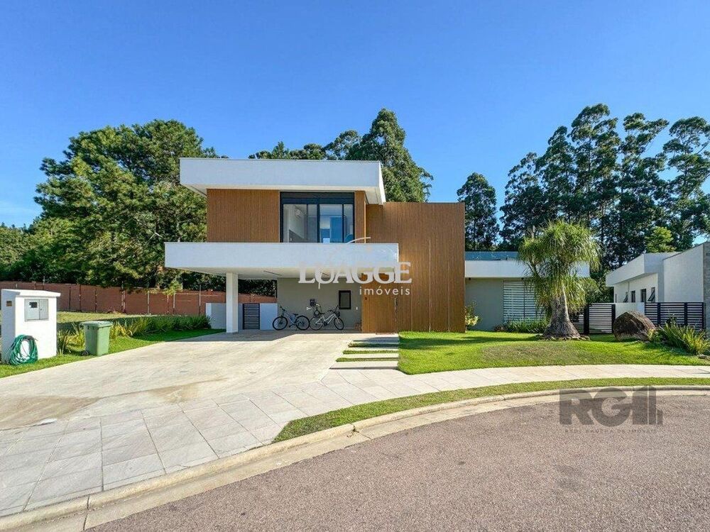 Casa de Condomínio à venda com 4 quartos, 342m² - Foto 1