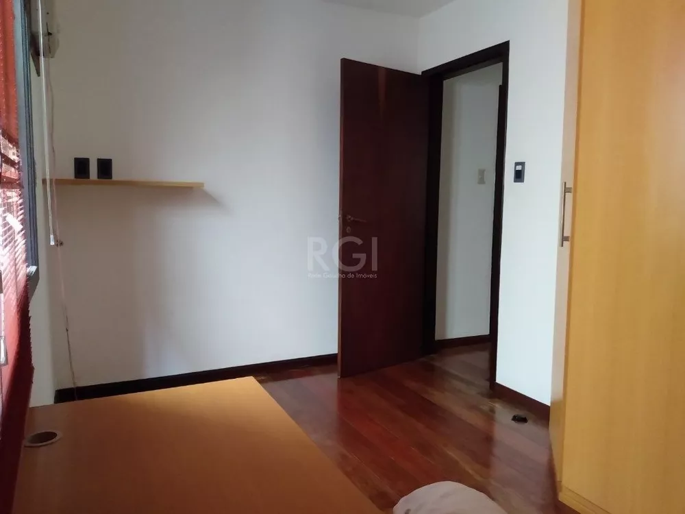 Casa à venda com 4 quartos, 182m² - Foto 4