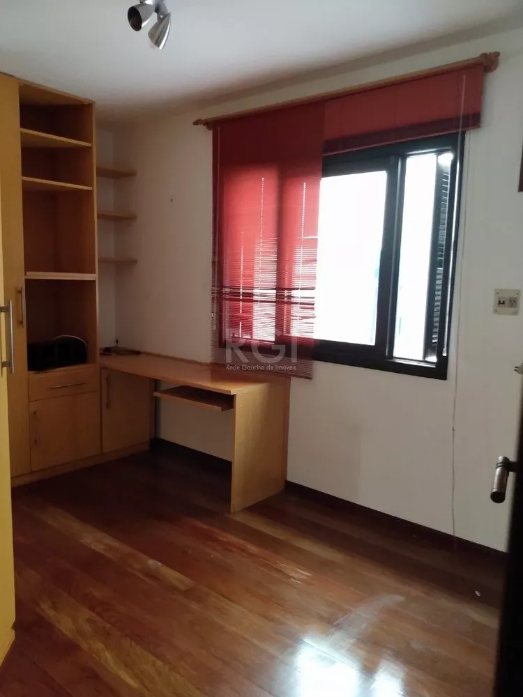 Casa à venda com 4 quartos, 182m² - Foto 3