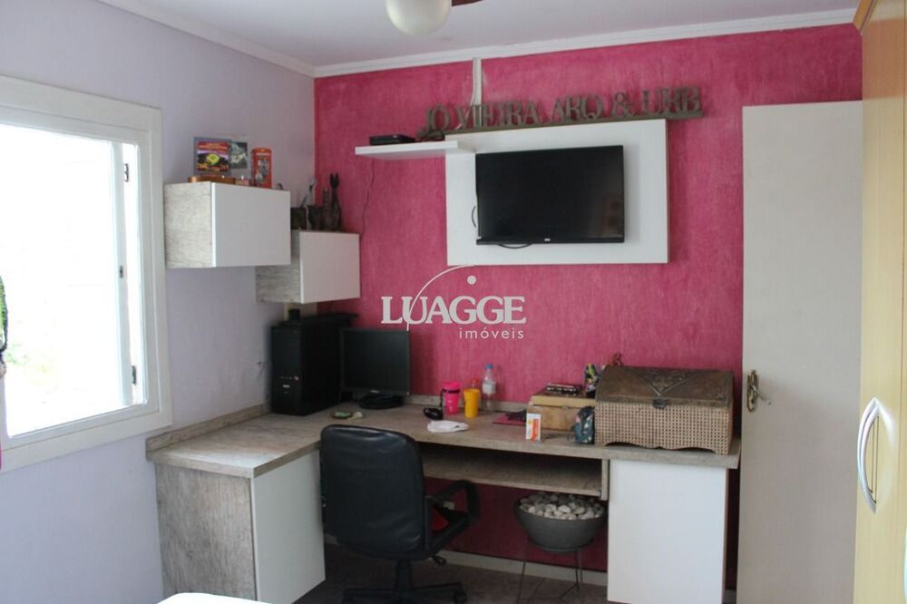 Casa à venda com 3 quartos, 121m² - Foto 2