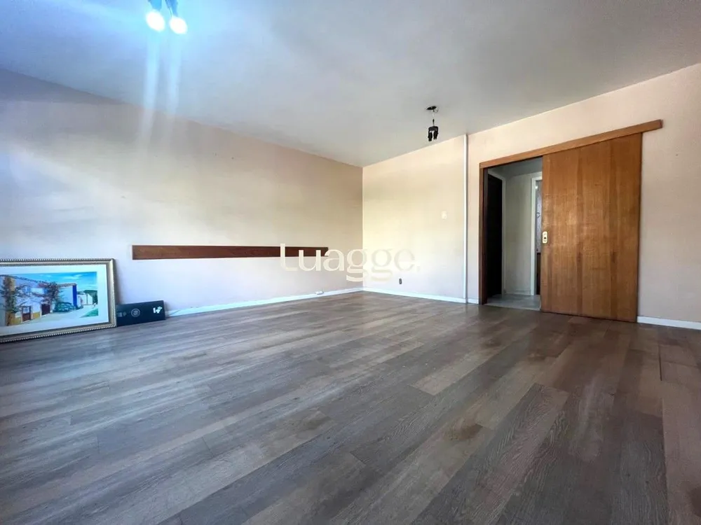 Apartamento, 3 quartos, 121 m² - Foto 2