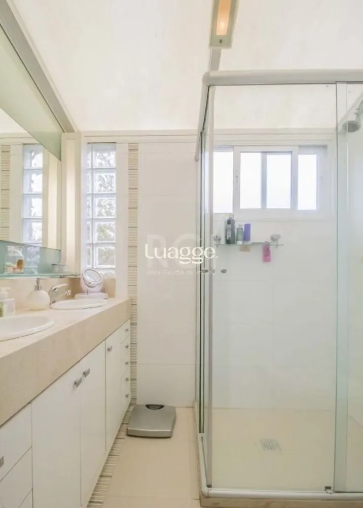 Casa, 4 quartos, 200 m² - Foto 1