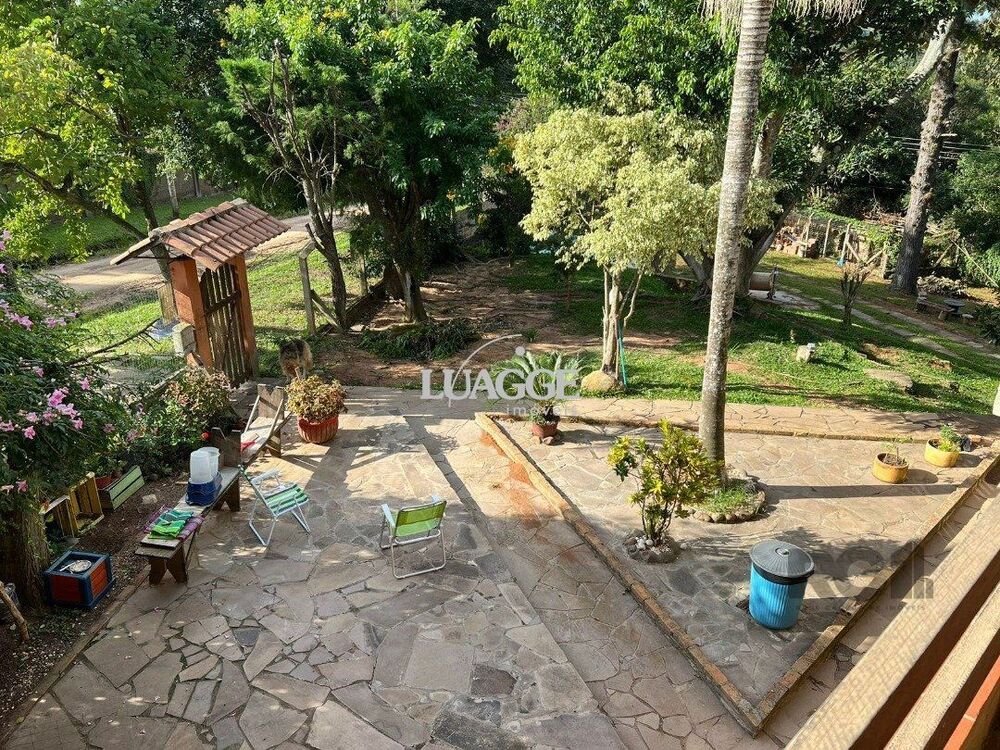 Casa à venda com 4 quartos, 350m² - Foto 2