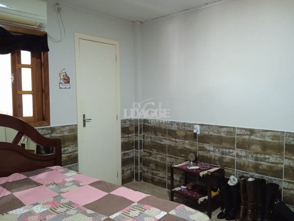 Casa à venda com 2 quartos, 72m² - Foto 2