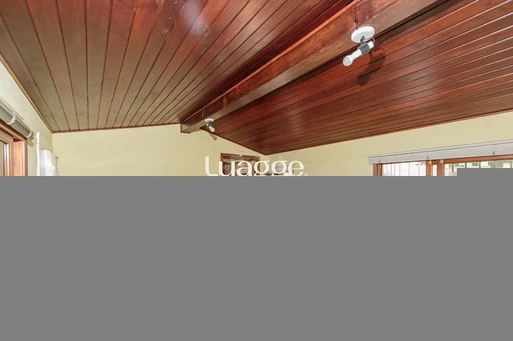 Casa, 3 quartos, 230 m² - Foto 1