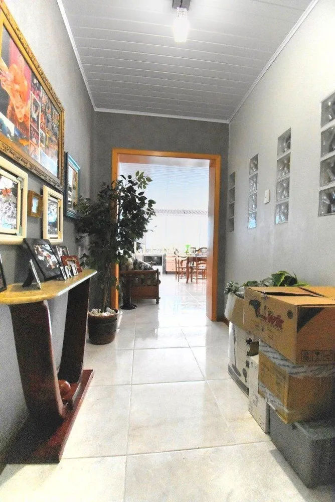 Casa, 4 quartos, 271 m² - Foto 1