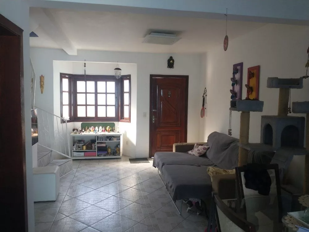 Casa à venda com 3 quartos, 119m² - Foto 4