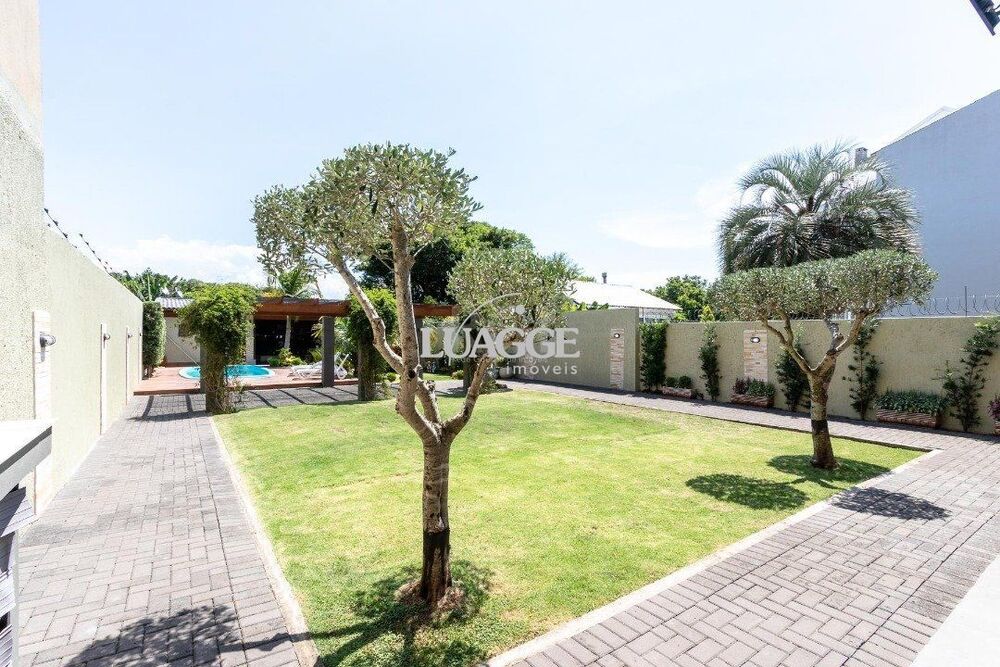 Casa à venda com 3 quartos, 422m² - Foto 3